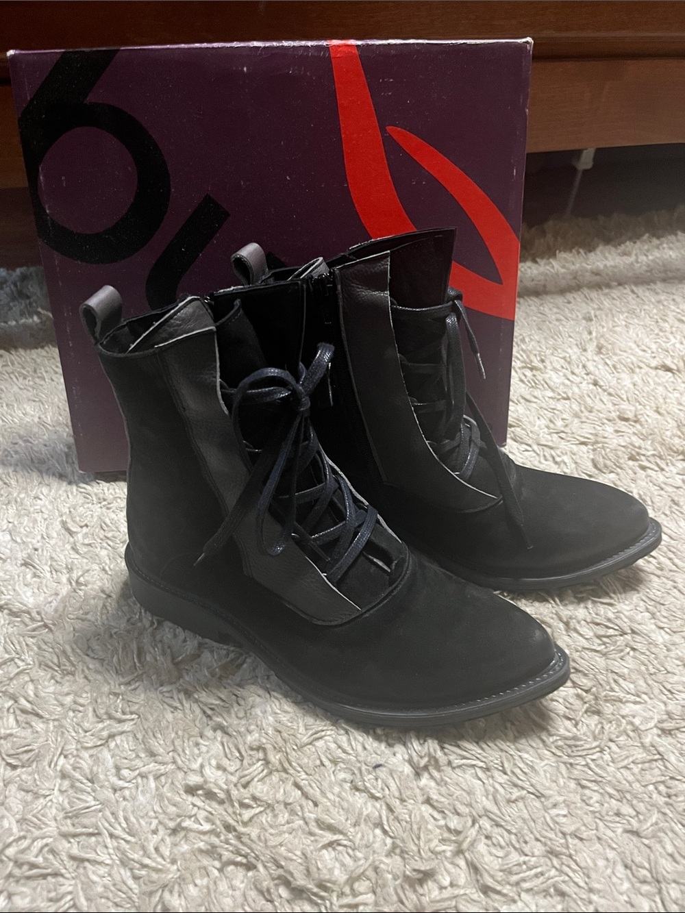 Bueno Black Lace-Up Women's Ankle Boots